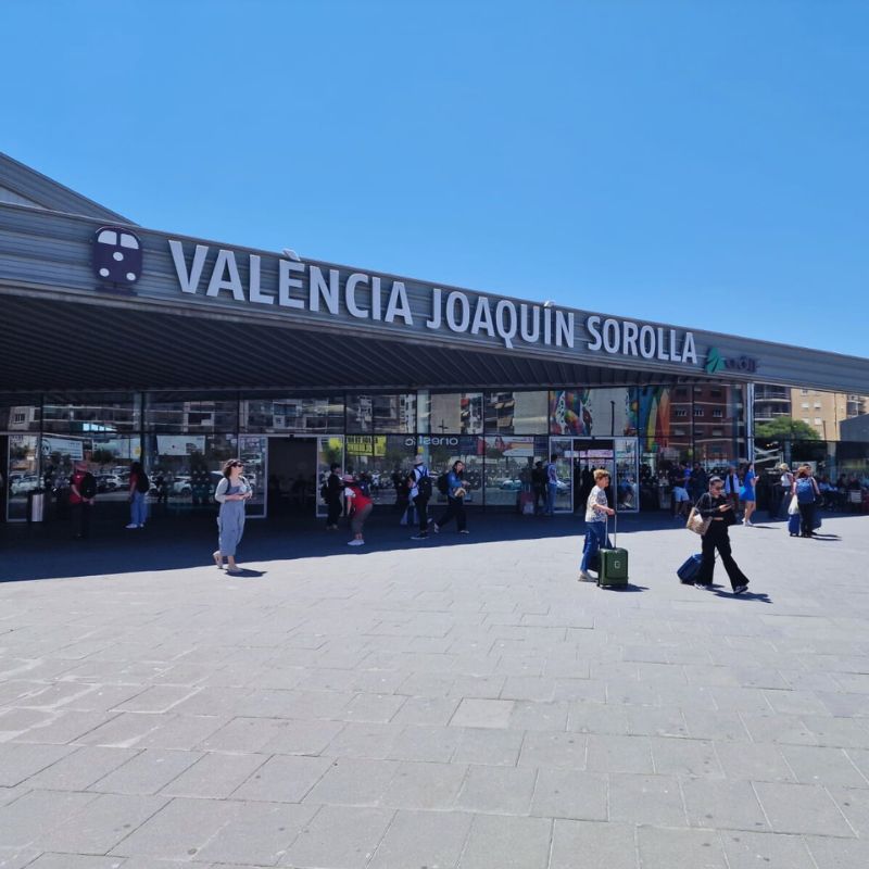 Dónde dormir cerca de la Estación del AVE en Valencia