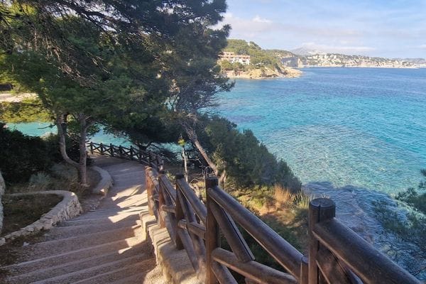 Benissa, calas escondidas y casco histórico con encanto en la Costa Blanca