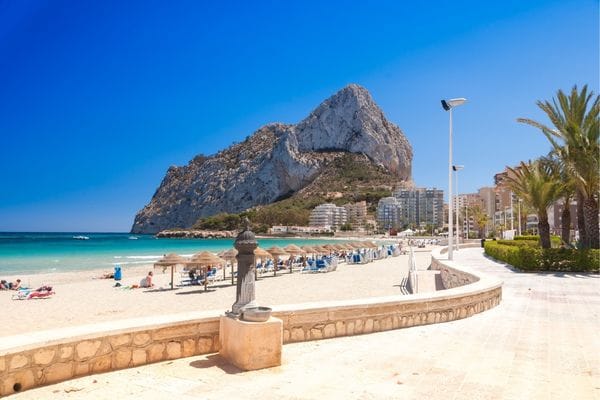 Calpe en escapada: Peñón de Ifach, calas y costa mediterránea