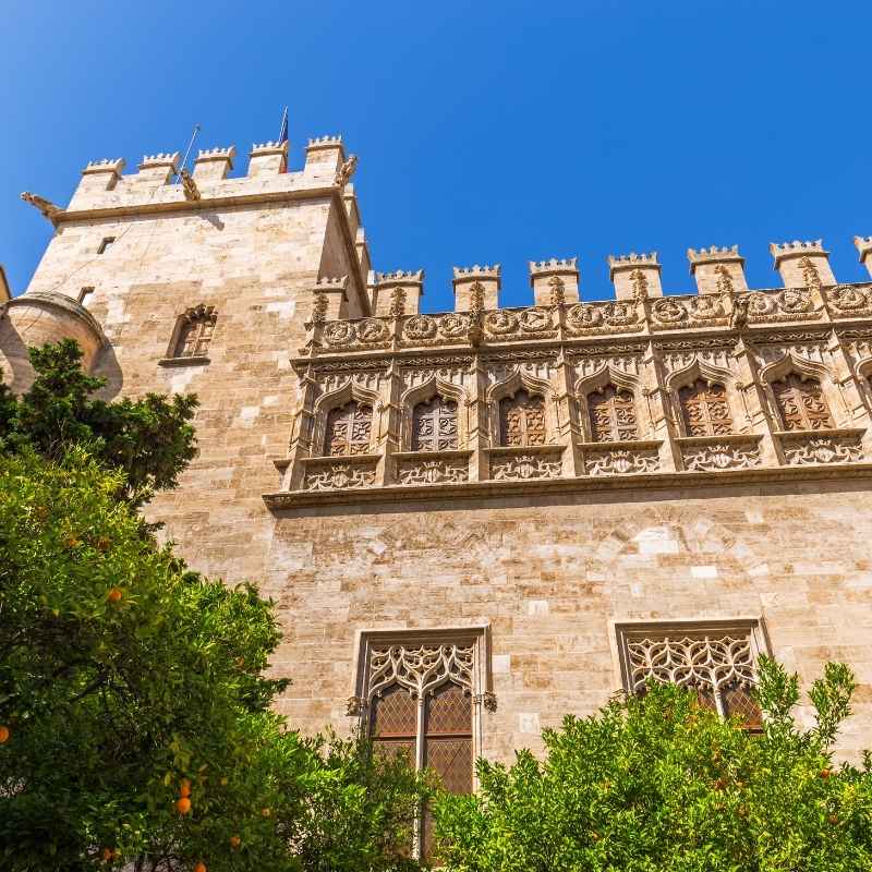 Historia de la Lonja de la Seda