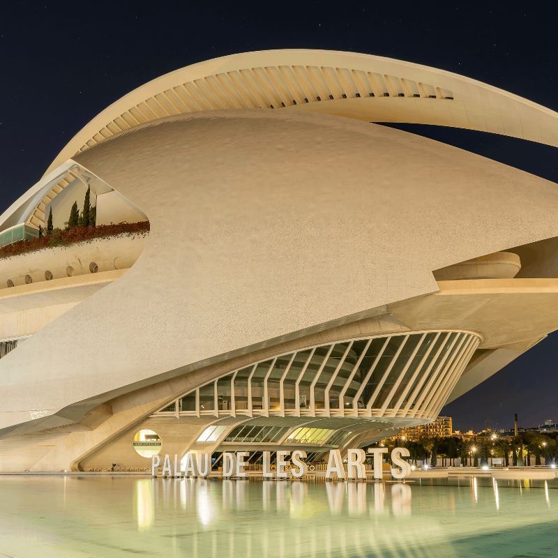 donde dormir cerca del Palau de les Arts Reina Sofía
