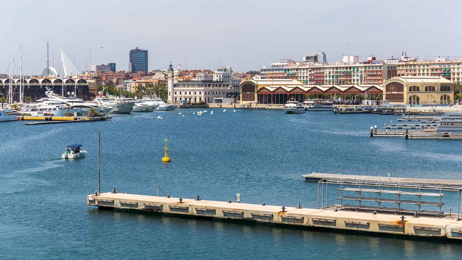 Dónde dormir cerca del Puerto de Valencia