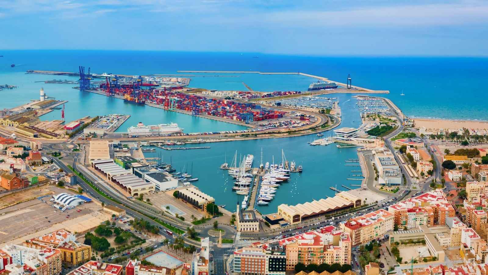 Dónde dormir cerca del puerto de cruceros de Valencia
