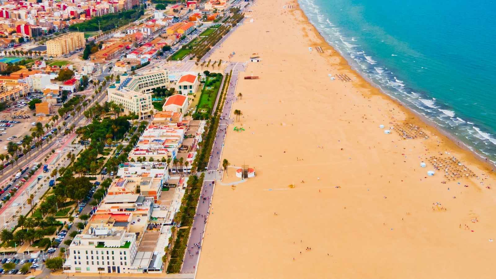 dónde dormir en la Playa de las Arenas de Valencia