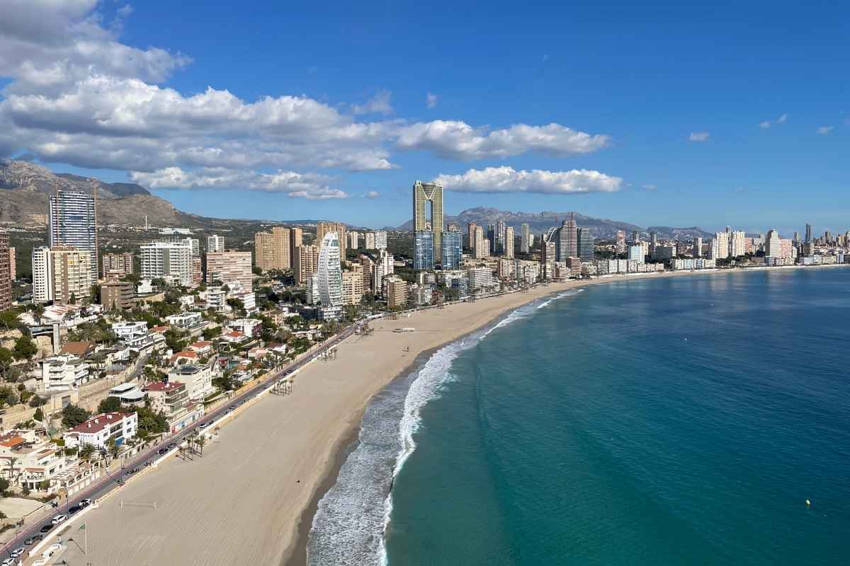 playa de poniente benidorm