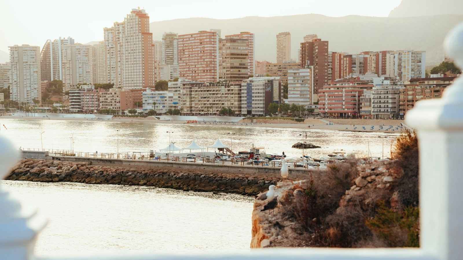 playa del mal pas benidorm(2)